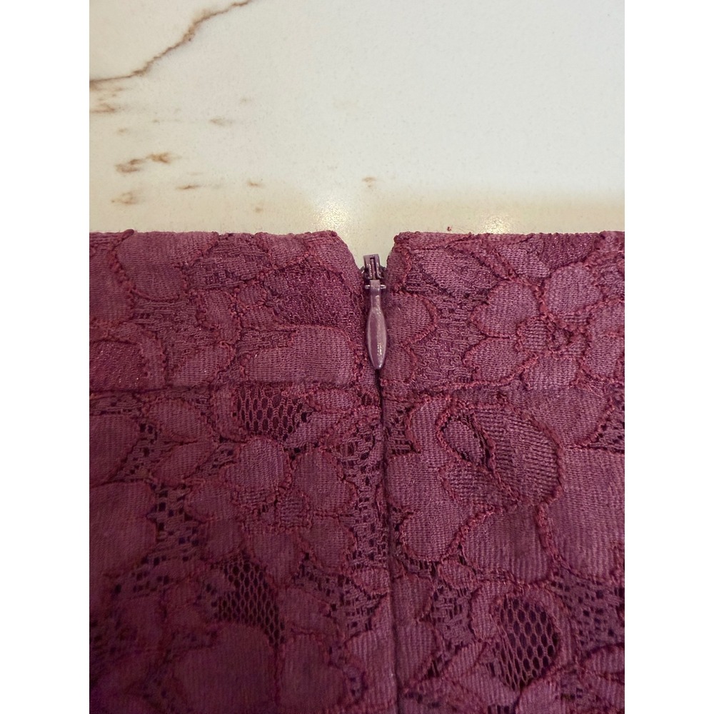 Halogen Plum Purple Floral Lace Pencil Skirt Petite 0P Professional Evening - Picture 4 of 5